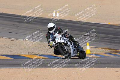 media/Dec-15-2023-Apex Assassins (Fri) [[91f19fb1c7]]/Trackday 1/Session 3 (Turn 8 Entry)/